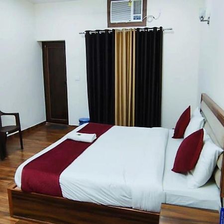 Luxury Rooms In Safdarjung Enclave Near Aiims & Safdarjung Hospital New Delhi Eksteriør bilde