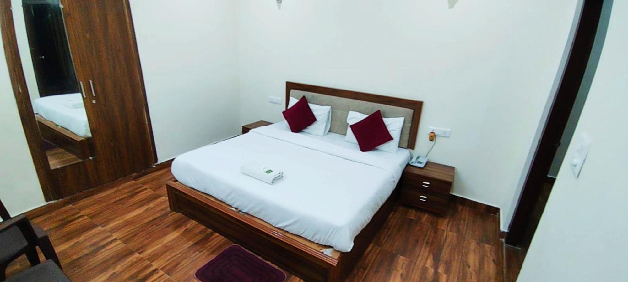 Luxury Rooms In Safdarjung Enclave Near Aiims & Safdarjung Hospital New Delhi Eksteriør bilde